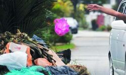 മാലിന്യം തള്ളാനെത്തുന്നവരുടെ ശ്രദ്ധയ്ക്ക്; മല്ലപ്പള്ളിയില് ജനങ്ങള് ജാഗ്രതയിലാണ് മാലിന്യം തള്ളാനെത്തുന്നവരുടെ ശ്രദ്ധയ്ക്ക്; മല്ലപ്പള്ളിയില് ജനങ്ങള് ജാഗ്രതയിലാണ്