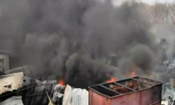 ഷാര്ജയില് വാതക ചോര്ച്ച; ഒരാള് മരിച്ചു, 93 പേര്ക്ക് പരിക്ക് ഷാര്ജയില് വാതക ചോര്ച്ച; ഒരാള് മരിച്ചു, 93 പേര്ക്ക് പരിക്ക്