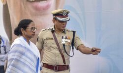 കൊല്ക്കത്ത പോലിസ് മേധാവിയെ സിബിഐ ചോദ്യം ചെയ്തു കൊല്ക്കത്ത പോലിസ് മേധാവിയെ സിബിഐ ചോദ്യം ചെയ്തു