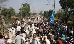 เดเตเดเตเดเดพเดฐเตโ เดธเดฎเดฐเด เดจเดพเดฒเดพเดเดฆเดฟเดตเดธเดคเตเดคเดฟเดฒเตเดเตเดเต; เดเตเดฐเตเดฏเดฟเดจเตเดเดณเตโ เดฑเดฆเตเดฆเดพเดเตเดเดฟ, เดเดคเดพเดเดคเด เดคเดเดธเตเดธเดชเตเดชเตเดเตเดเต เดเตเดเตเดเดพเดฐเตโ เดธเดฎเดฐเด เดจเดพเดฒเดพเดเดฆเดฟเดตเดธเดคเตเดคเดฟเดฒเตเดเตเดเต; เดเตเดฐเตเดฏเดฟเดจเตเดเดณเตโ เดฑเดฆเตเดฆเดพเดเตเดเดฟ, เดเดคเดพเดเดคเด เดคเดเดธเตเดธเดชเตเดชเตเดเตเดเต