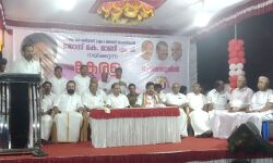 കര്ഷകര് മോദിയെ താഴെയിറക്കും: പി സി വിഷ്ണുനാഥ് കര്ഷകര് മോദിയെ താഴെയിറക്കും: പി സി വിഷ്ണുനാഥ്