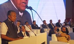 ലോക കേരളാ സഭ: നോര്‍ക്ക റൂട്‌സില്‍ വനിതാ സെല്‍ ആരംഭിക്കുമെന്നു മുഖ്യമന്ത്രി