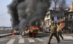 ജമ്മുവില്‍ മുസ്ലിംങ്ങള്‍ക്കെതിരേ  സംഘപരിവാര ആക്രമണം വ്യാപകം;  50 ഓളം വാഹനങ്ങള്‍ കത്തിച്ചു;    പോലിസ് കര്‍ഫ്യൂ ഏര്‍പ്പെടുത്തി