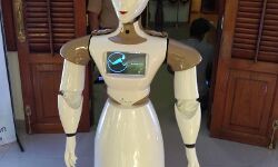 പോലിസ് ആസ്ഥാനത്ത് സന്ദര്‍ശകരെ ഇനി റോബോട്ട് സ്വീകരിക്കും