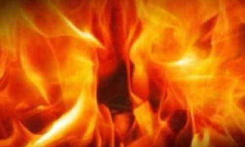 തൂണേരിയില് ഡിവൈഎഫ്ഐ, ലീഗ് ഓഫിസുകള്ക്കു നേരെ അക്രമം തൂണേരിയില് ഡിവൈഎഫ്ഐ, ലീഗ് ഓഫിസുകള്ക്കു നേരെ അക്രമം