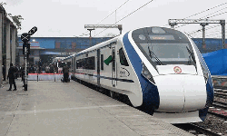 വന്ദേഭാരത് എക്‌സ്പ്രസിന് നേരേ വീണ്ടും കല്ലേറ്