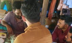 കൊല്ലപ്പെട്ട കൃപേഷിന്റെ വീട്  കാംപസ് ഫ്രണ്ട് നേതാക്കള്‍ സന്ദര്‍ശിച്ചു