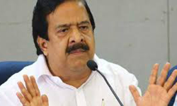 ബാങ്കുകളുടെ യോഗം വിളിക്കുകയല്ല, കാര്‍ഷിക കടങ്ങള്‍ എഴുതിത്തള്ളുകയാണ് വേണ്ടത്: രമേശ് ചെന്നിത്തല