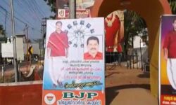 കൊല്ലത്ത് പ്രേമചന്ദ്രന് അഭിവാദ്യമര്‍പ്പിച്ച് ബിജെപി ഫ്‌ളക്‌സ്; പ്രചാരണായുധമാക്കി സിപിഎം