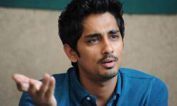 യഥാര്ഥ നായകന്മാര് ഇവിടെയുള്ളപ്പോള് ഹീറോയായി നടിക്കരുത്: മോദിയോട് സിദ്ധാര്ഥ് യഥാര്ഥ നായകന്മാര് ഇവിടെയുള്ളപ്പോള് ഹീറോയായി നടിക്കരുത്: മോദിയോട് സിദ്ധാര്ഥ്