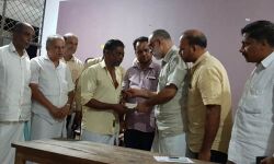 ഷക്കീറിന്റെ കുടുംബത്തിന് നഷ്ടപരിഹാരത്തുക കൈമാറി