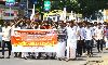 പ്രചാരണ ബോര്ഡ് കലക്്ടര് ചവിട്ടിപ്പൊളിച്ചെന്ന്; പ്രതിഷേധവുമായി എസ്എഫ്ഐ പ്രചാരണ ബോര്ഡ് കലക്്ടര് ചവിട്ടിപ്പൊളിച്ചെന്ന്; പ്രതിഷേധവുമായി എസ്എഫ്ഐ