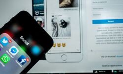 ഫെയ്‌സ്ബുക്കും വാട്ട്‌സാപ്പും മണിക്കൂറുകളോളം പണിമുടക്കി