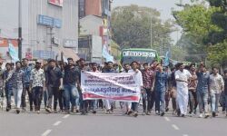 എസ്എസ്എല്‍സി ഉത്തരക്കടലാസ് റോഡില്‍; കാംപസ് ഫ്രണ്ട് സെക്രട്ടറിയേറ്റ് മാര്‍ച്ചിനെതിരേ പോലിസ് ജലപീരങ്കി