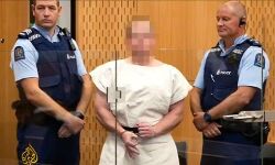 കോടതിയില്‍ വികൃത ചിരിയുമായി ബ്രെന്റണ്‍ ടാറന്റ്