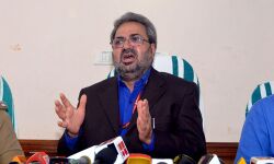 ശ്രീധരന് പിള്ള രണ്ട് തവണ ഫോണില് വിളിച്ച് മാപ്പു പറഞ്ഞുവെന്ന് ടിക്കാറാം മീണ ശ്രീധരന് പിള്ള രണ്ട് തവണ ഫോണില് വിളിച്ച് മാപ്പു പറഞ്ഞുവെന്ന് ടിക്കാറാം മീണ