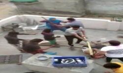 ഹരിയാനയിലെ മുസ്ലിം കുടുംബത്തിനു നേരെ ഹിന്ദുത്വ ആക്രമണം; ആറു പേര് അറസ്റ്റില് ഹരിയാനയിലെ മുസ്ലിം കുടുംബത്തിനു നേരെ ഹിന്ദുത്വ ആക്രമണം; ആറു പേര് അറസ്റ്റില്