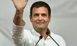 രാഹുല് വയനാട്ടില്; പ്രഖ്യാപനം ഉടന്, ഹൈക്കമാന്റില് തിരക്കിട്ട ചര്ച്ചകള് രാഹുല് വയനാട്ടില്; പ്രഖ്യാപനം ഉടന്, ഹൈക്കമാന്റില് തിരക്കിട്ട ചര്ച്ചകള്