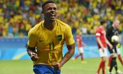 ജീസസ് ഡബിളില്‍ ബ്രസീല്‍; മെസ്സിയില്ലാതെ അര്‍ജന്റീനയ്ക്ക് ജയം