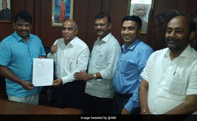 ഗോവയില്‍ വീണ്ടും രാഷ്ട്രീയ നാടകം; രണ്ട് ഘടക കക്ഷി എംഎല്‍എമാര്‍ ബിജെപിക്കൊപ്പം