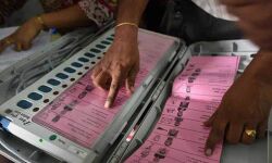 ലോക്സഭാ തിരഞ്ഞെടുപ്പ്: ആദ്യദിനം സമര്പ്പിച്ചത് എട്ട് പത്രികകള് ലോക്സഭാ തിരഞ്ഞെടുപ്പ്: ആദ്യദിനം സമര്പ്പിച്ചത് എട്ട് പത്രികകള്