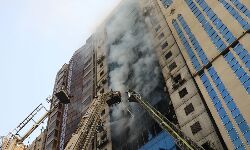 ധക്കയില് തീപിടുത്തം: എട്ടുമരണം ധക്കയില് തീപിടുത്തം: എട്ടുമരണം