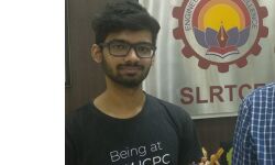 ഗൂഗിളില്‍ ജോലി, ശമ്പളം 1.2 കോടി; സ്വപ്നതുല്യ നേട്ടവുമായി അബ്ദുല്ലാ ഖാന്‍