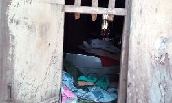 കിടപ്പ് മുറിയുടെ ജനലഴി അറുത്ത് മോഷണം; പണവും സ്വര്‍ണ്ണവും കവര്‍ന്നു