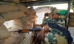 അതിര്‍ത്തിയില്‍ ഇന്ത്യ ഏഴ് പാക് സൈനിക പോസ്റ്റുകള്‍ തകര്‍ത്തു