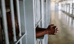 ശിക്ഷ കഴിഞ്ഞ 360 ഇന്ത്യന്‍ തടവുകാരെ വിട്ടയക്കുമെന്നു പാകിസ്താന്‍