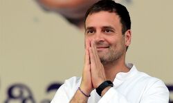 ആദായ നികുതിയില് തൊടാതെ,മധ്യവര്ഗത്തെ പിഴിയാതെ ന്യായ്: രാഹുല് ഗാന്ധി ആദായ നികുതിയില് തൊടാതെ,മധ്യവര്ഗത്തെ പിഴിയാതെ ന്യായ്: രാഹുല് ഗാന്ധി