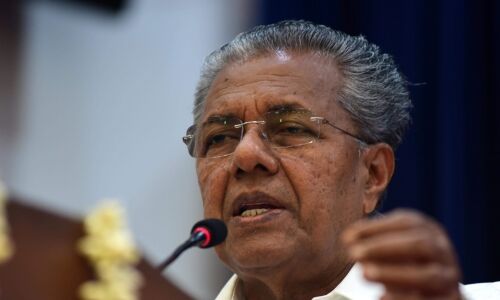 ഇടതു പക്ഷത്തിനെതിരെ ഒന്നും പറയില്ലെന്ന രാഹുല്‍ ഗാന്ധിയുടെ സൗജന്യം വേണ്ട : പിണറായി വിജയന്‍