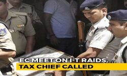 തിരഞ്ഞെടുപ്പ് കാലത്തെ റെയ്ഡ്:   ആദായനികുതി മേധാവിയോട് തിരഞ്ഞെടുപ്പ് കമ്മീഷന്‍ വിശദീകരണം തേടി