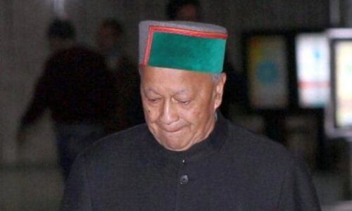 ബാബരി മസ്ജിദ് തകര്ത്തിടത്തു തന്നെ രാമക്ഷേത്രം നിര്മിക്കണമെന്ന് കോണ്ഗ്രസ് നേതാവ് വീര് ഭദ്രസിങ് ബാബരി മസ്ജിദ് തകര്ത്തിടത്തു തന്നെ രാമക്ഷേത്രം നിര്മിക്കണമെന്ന് കോണ്ഗ്രസ് നേതാവ് വീര് ഭദ്രസിങ്