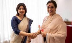 ശത്രുഘ്‌നന്‍ സിന്‍ഹയുടെ ഭാര്യ പൂനം സിന്‍ഹ സമാജ്‌വാദി പാര്‍ട്ടിയില്‍