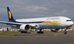 400 കോടി ലഭിക്കില്ല; ജെറ്റ് എയര്‍വേയ്‌സ്‌ സര്‍വീസ് നിര്‍ത്തിവച്ചു