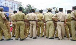 താനൂരില്‍ എല്‍ഡിഎഫ് റോഡ് ഷോയ്ക്കിടെ സംഘര്‍ഷം; വീടുകള്‍ക്ക് നേരെ കല്ലേറ്