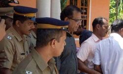 കൊട്ടിയൂര്‍ പീഡനം:  പെണ്‍കുട്ടിയുടെ  മാതാപിതാക്കള്‍ക്കെതിരേ   കേസെടുക്കാന്‍ ഉത്തരവിട്ട് കോടതി