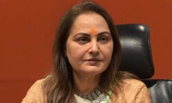 അസം ഖാനും മായാവതിക്കുമെതിരെ വ്യക്തിപരമായ പരാമര്‍ശം;  ജയപ്രദക്കെതിരെ കേസെടുത്തു