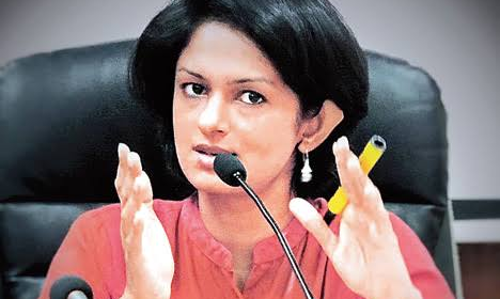 വോട്ടർപട്ടികയിലെ ക്രമക്കേട്; ആറ്റിങ്ങലിൽ ഇരട്ടവോട്ടുള്ള നിരവധിപേരുണ്ടെന്ന് ജില്ലാ കലക്ടർ