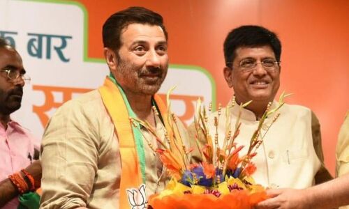 സണ്ണി ഡിയോള്‍ ബിജെപിയില്‍; പഞ്ചാബില്‍ മല്‍സരിച്ചേക്കും