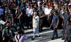 വോട്ടിന് ശേഷമുള്ള മോദിയുടെ പ്രസംഗവും റോഡ് ഷോയും; റിപോര്‍ട്ട് തേടി തിരഞ്ഞെടുപ്പ് കമ്മീഷന്‍