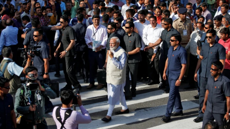 വോട്ടിന് ശേഷമുള്ള മോദിയുടെ പ്രസംഗവും റോഡ് ഷോയും; റിപോര്ട്ട് തേടി തിരഞ്ഞെടുപ്പ് കമ്മീഷന് വോട്ടിന് ശേഷമുള്ള മോദിയുടെ പ്രസംഗവും റോഡ് ഷോയും; റിപോര്ട്ട് തേടി തിരഞ്ഞെടുപ്പ് കമ്മീഷന്