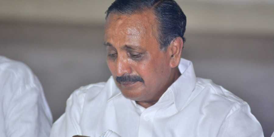 അര്ജുന് വേണ്ടി ഇപ്പോള് നടക്കുന്ന തിരച്ചിലില് കുടുംബം തൃപ്തരെന്ന് രാഘവന് എംപി അര്ജുന് വേണ്ടി ഇപ്പോള് നടക്കുന്ന തിരച്ചിലില് കുടുംബം തൃപ്തരെന്ന് രാഘവന് എംപി