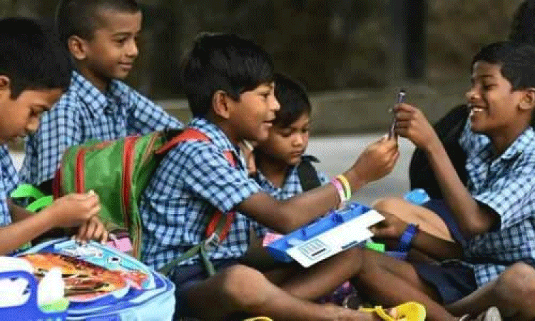 ഒഇസി വിദ്യാര്ഥികള്ക്കുള്ള ആനുകൂല്യം; ബാങ്ക് അക്കൗണ്ടുകള് ആരംഭിക്കണം ഒഇസി വിദ്യാര്ഥികള്ക്കുള്ള ആനുകൂല്യം; ബാങ്ക് അക്കൗണ്ടുകള് ആരംഭിക്കണം