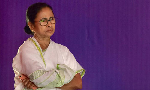 ഫോനി: മമതാ ബാനര്ജി തിരഞ്ഞെടുപ്പ് പ്രചാരണം റദ്ദാക്കി ഫോനി: മമതാ ബാനര്ജി തിരഞ്ഞെടുപ്പ് പ്രചാരണം റദ്ദാക്കി