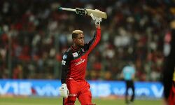 ഹേറ്റ്മെയറും ഗുര്കീര്ത്ത് സിങും നയിച്ചു; ബാംഗ്ലൂരിന് ജയം ഹേറ്റ്മെയറും ഗുര്കീര്ത്ത് സിങും നയിച്ചു; ബാംഗ്ലൂരിന് ജയം