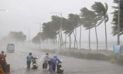 ഫോനി പശ്ചിമബംഗാളിലേക്കു കടന്നു; വേഗത മണിക്കൂറില്‍ 105 കിലോമീറ്റര്‍