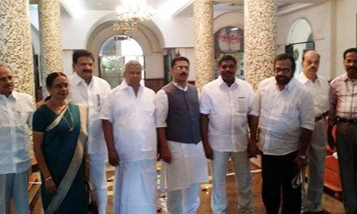 പീഡന കേസിലെ പ്രതിയുമായി ബന്ധം; ജലീലിനെതിരേ കൂടുതല് തെളിവുകള് നിരത്തി വി ടി ബല്റാം പീഡന കേസിലെ പ്രതിയുമായി ബന്ധം; ജലീലിനെതിരേ കൂടുതല് തെളിവുകള് നിരത്തി വി ടി ബല്റാം