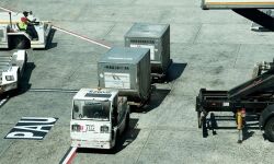 കുവൈത്തില്‍ വിമാനത്തിന്റെ ചക്രത്തിനടിയില്‍പെട്ട് മലയാളി മരിച്ചു